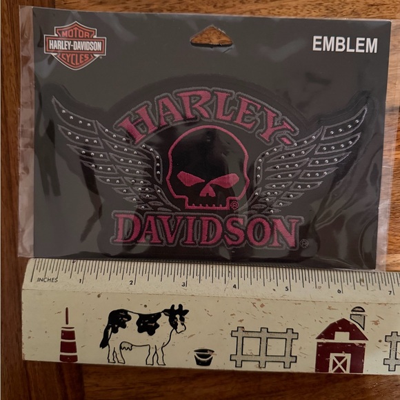 Harley-Davidson Pink and Black Emblem - Picture 4 of 6